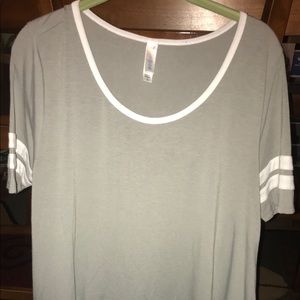 Lularoe Perfect Tee